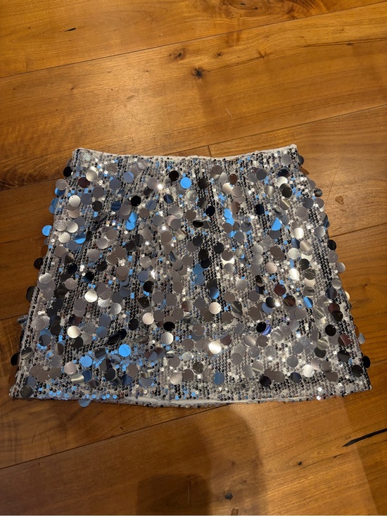 SHEIN Dresses & Skirts - SHEIN Silver Sequin Mini Skirt - Shimmer Disc Detail
